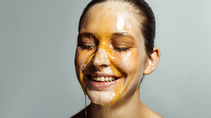Natural Benefits of Raw Honey in Skincare